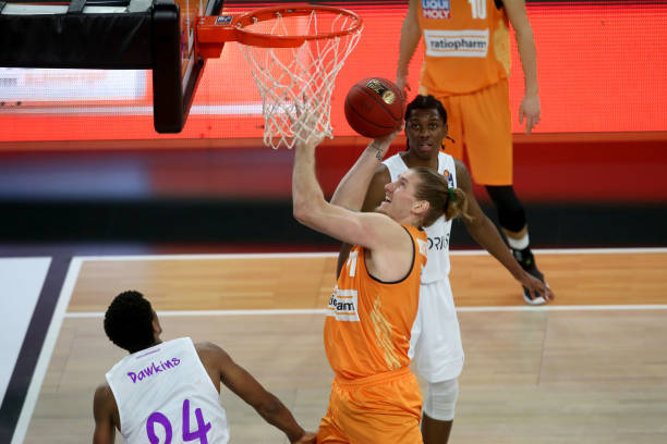 的世界里 的世界里