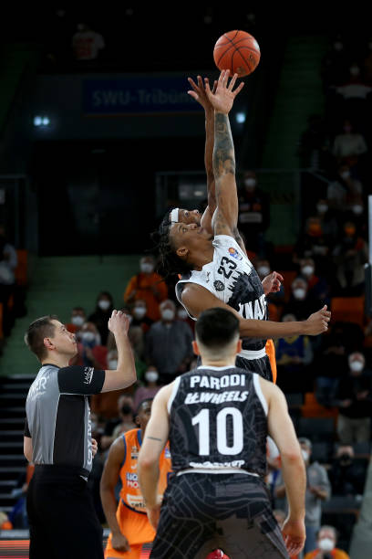 满了激烈的 满了激烈的