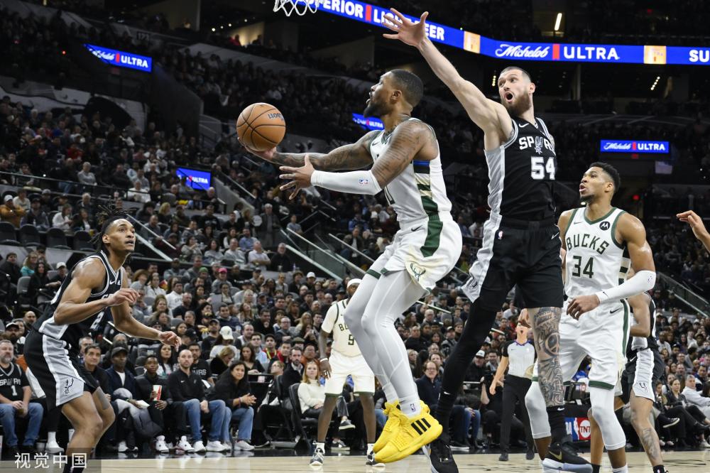 翀赫的崭露 翀赫的崭露