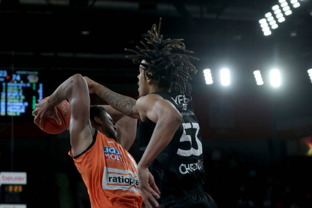 场外影响力 场外影响力